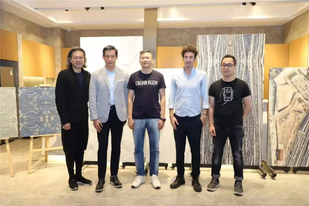 陶博會探店|KT瓷磚帶你一秒做“上帝”，地球之美竟在眼前！
